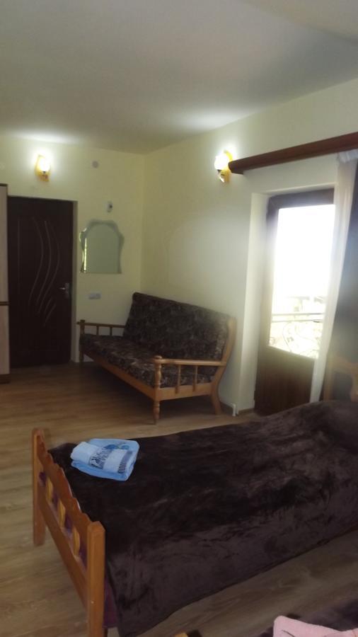Nectar Hotel Дилиян Екстериор снимка